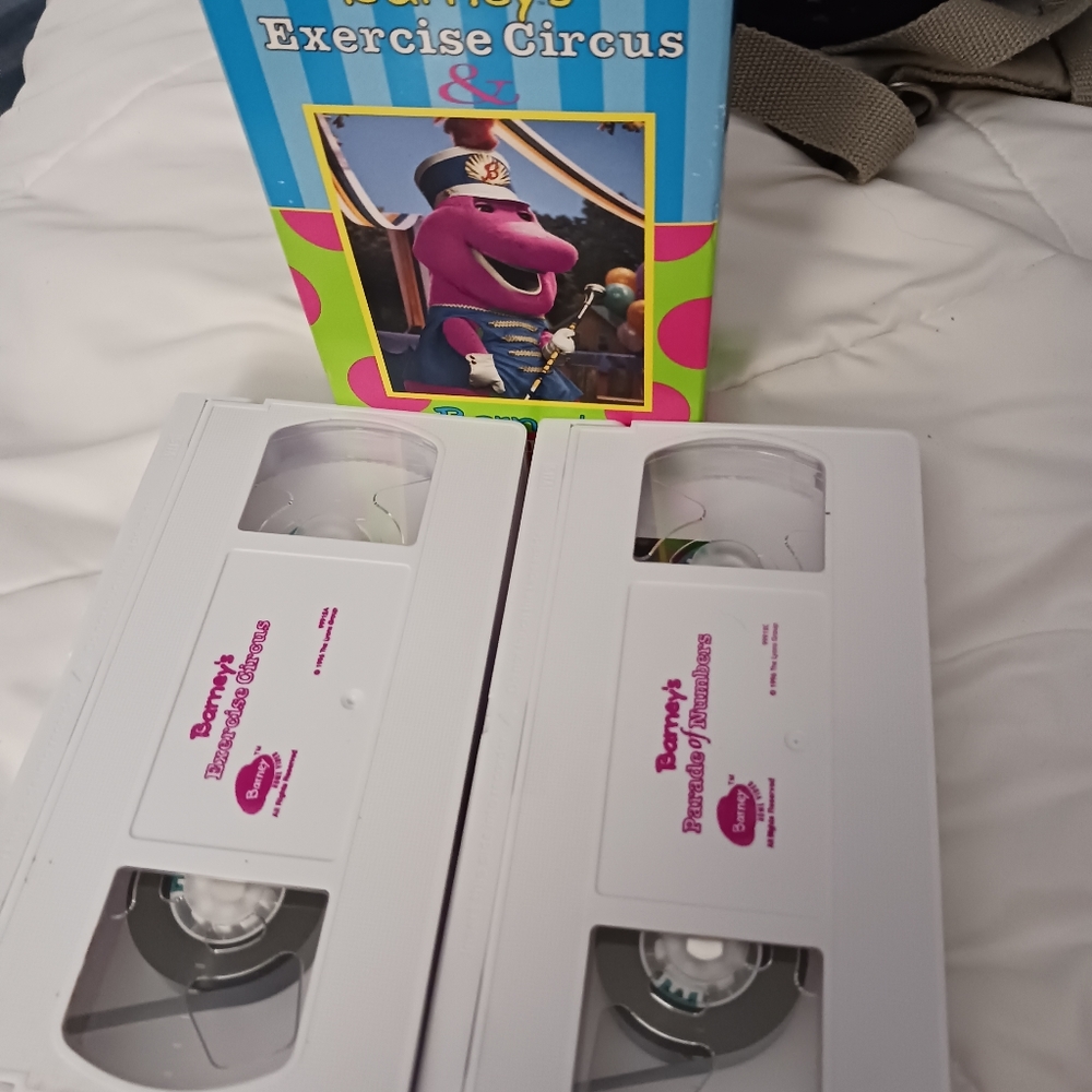 Barney VCR tapes 2 pack